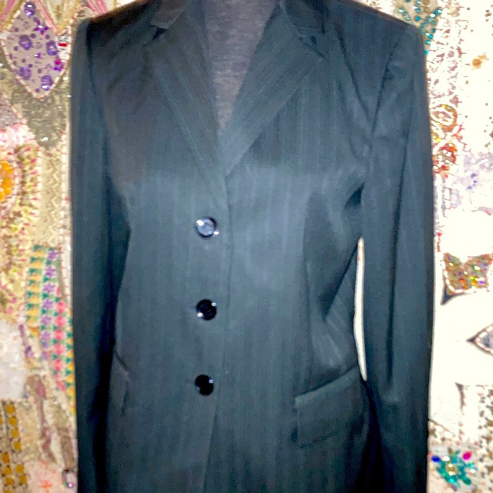 100% Polyester Light Pin Stripped 3 Button Lined … - image 1